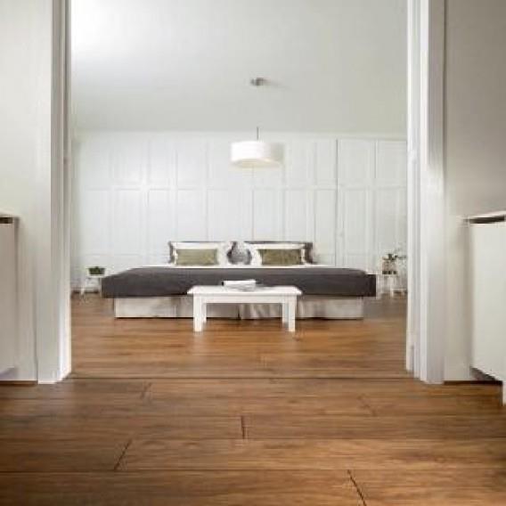 The Perfect Choice - Oak Laminate Flooring