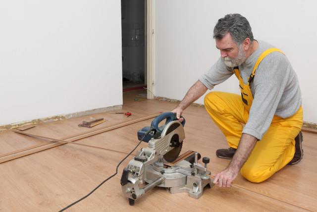 Cutting Laminate Flooring - Installing Laminate Flooring