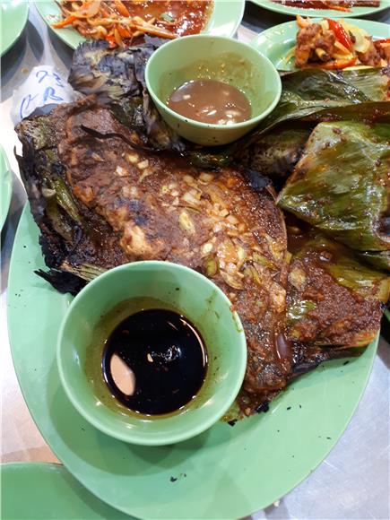 Eat Like - Ana Petai Ikan Bakar Kuantan