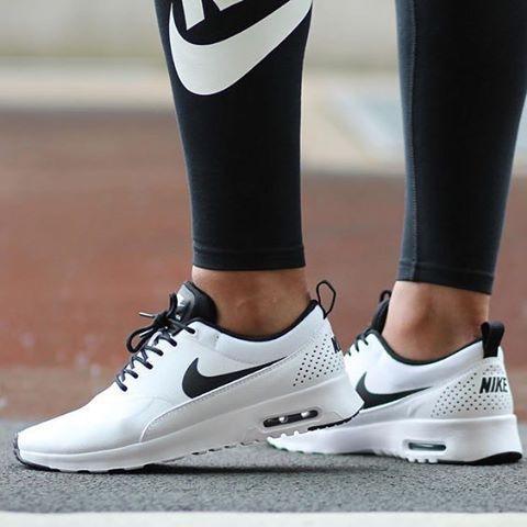 Color Shoe - Nike Air Max Thea White